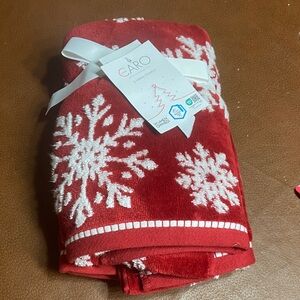 Red Snowflake hand Towel Set of 2